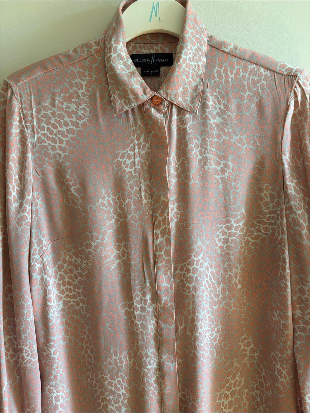 Guess by Marciano size S peach and grey blouse - Picture 2 of 14